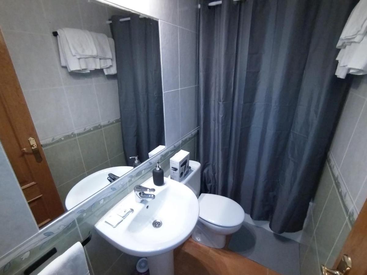 Puerta Del Sol - Apartamento Para 4 Мадрид Екстер'єр фото