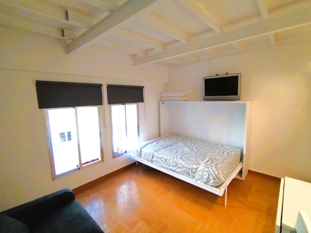 Puerta Del Sol - Apartamento Para 4 Мадрид Екстер'єр фото